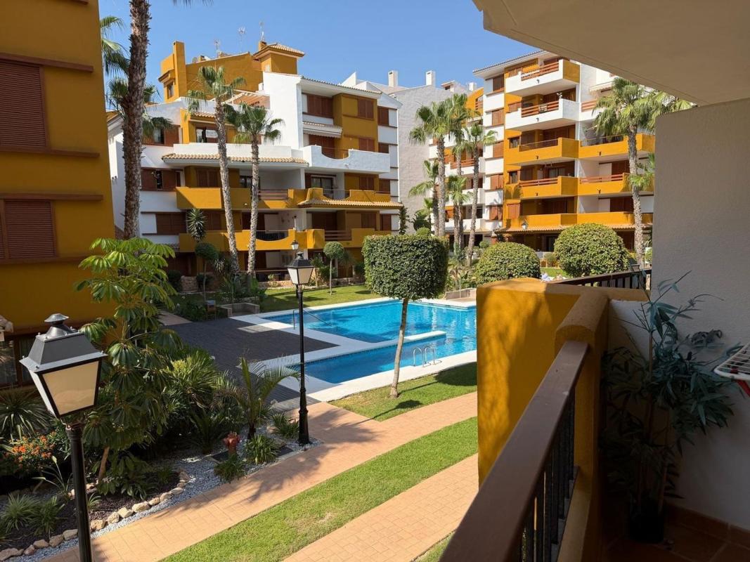 Продажа квартиры на Piso en Urbanización Punta Prima, Punta Prima, Torrevieja, Торревьеха
photo 2
