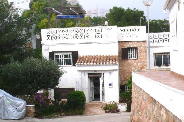 Chalet adosado en Calle Oviedo, 1, Cabo Cervera, Torrevieja photo 1