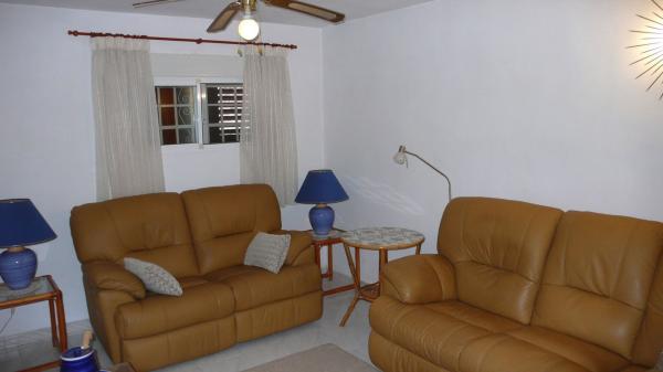 Chalet adosado en Calle Oviedo, 1, Cabo Cervera, Torrevieja thumbnail 2