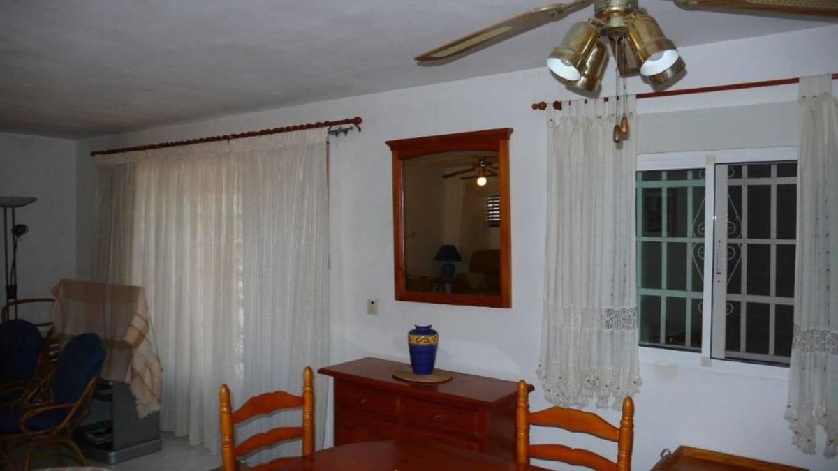 Sale of townhouse in Chalet adosado en Calle Oviedo, 1, Cabo Cervera, Torrevieja , Torrevieja photo 5