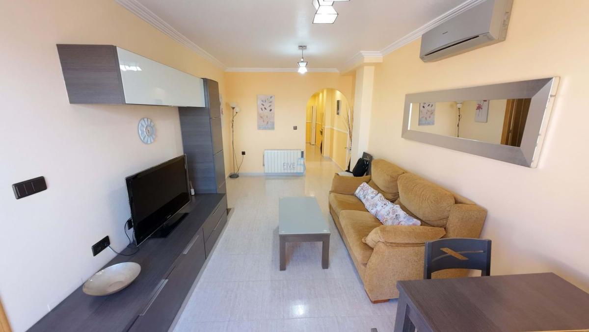 Venta de piso en Piso en Puerto Deportivo, Torrevieja, Torrevieja
photo 2