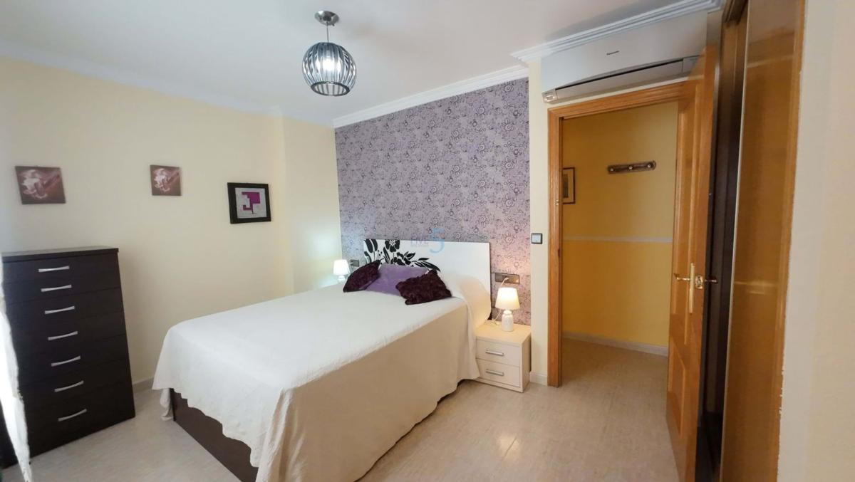 Venta de piso en Piso en Puerto Deportivo, Torrevieja, Torrevieja
photo 5