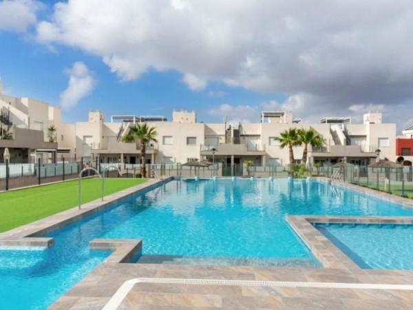 Продажа квартиры на Piso en Parque Acuático - Sector 25, Torrevieja, Торревьеха
photo 1