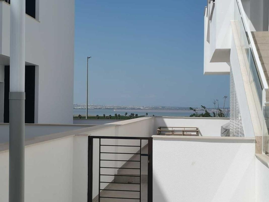 Venta de piso en Piso en Los Balcones - Los Altos del Edén, Torrevieja, Torrevieja
photo 2