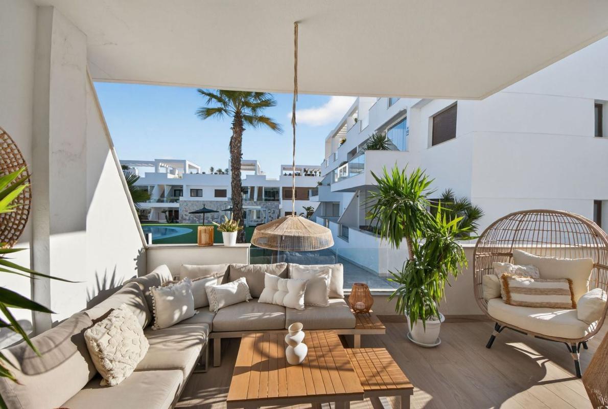 Venta de piso en Piso en Calle Calpe, Los Balcones - Los Altos del Edén, Torrevieja, Torrevieja
photo 3