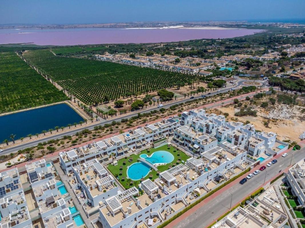 Sale of apartment in Piso en Los Balcones - Los Altos del Edén, Torrevieja, Torrevieja
photo 3