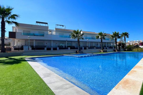 Chalet adosado en Calle Teide, 236, Los Balcones - Los Altos del Edén, Torrevieja photo 1