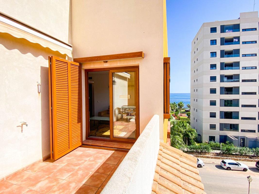 Venta de ático en  Ático en Calle Mar de Fondo, 41, Punta Prima, Torrevieja, Torrevieja photo 2