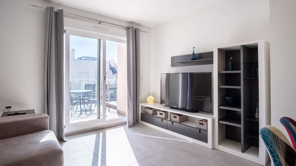 Продажа квартиры на Piso en Calle Gines Saura Sanchez, 4, Parque Acuático - Sector 25, Torrevieja, Торревьеха
 photo 5