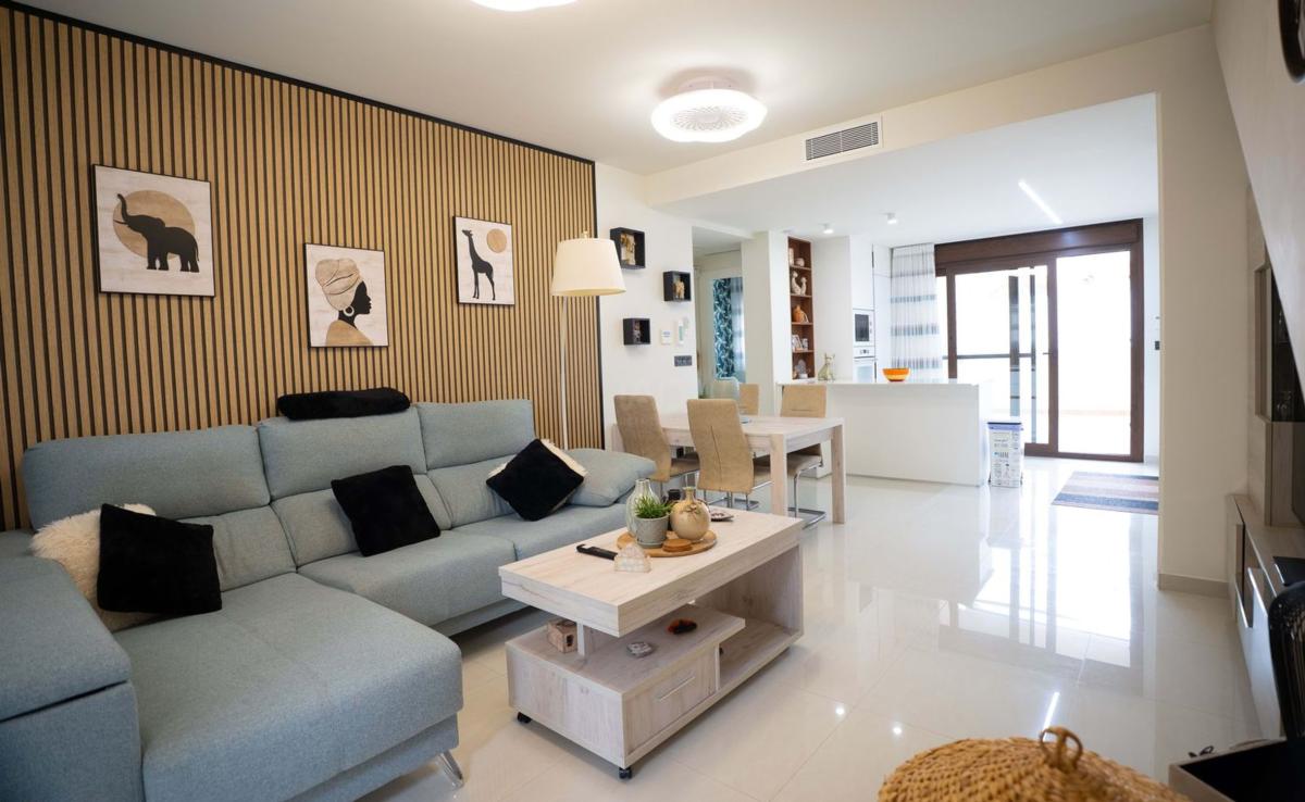 Sale of apartment in Piso en Los Balcones - Los Altos del Edén, Torrevieja, Torrevieja
photo 1
