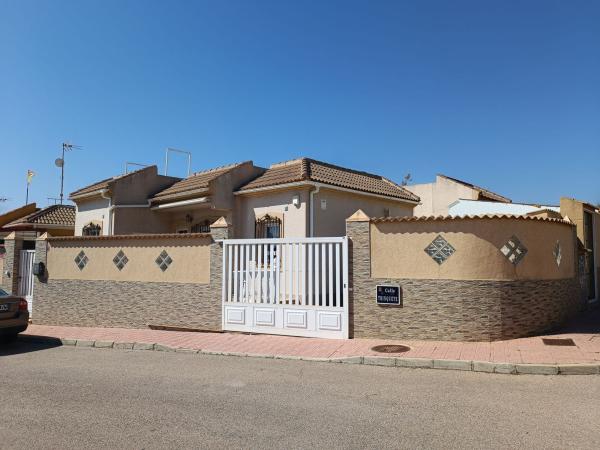 Casa o chalet independiente en Calle Trinquete, 42, Zona los Frutales, Torrevieja photo 1
