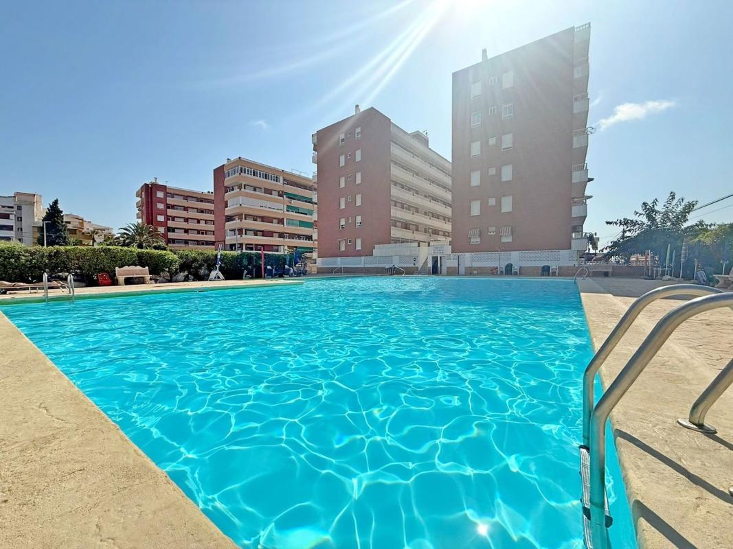 Продажа квартиры на Piso en Calle Pleamar s/n, Punta Prima, Torrevieja, Торревьеха
photo 1