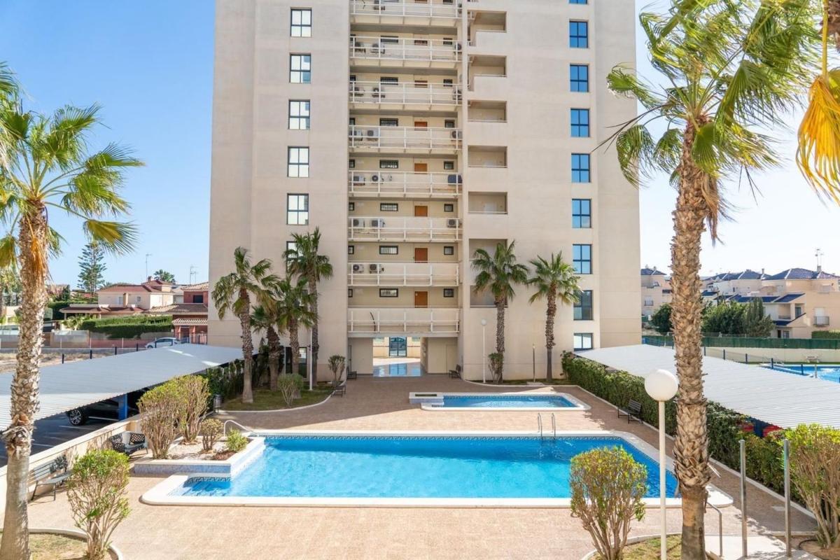 Продажа квартиры на Piso en La Veleta, Torrevieja, Торревьеха
photo 1