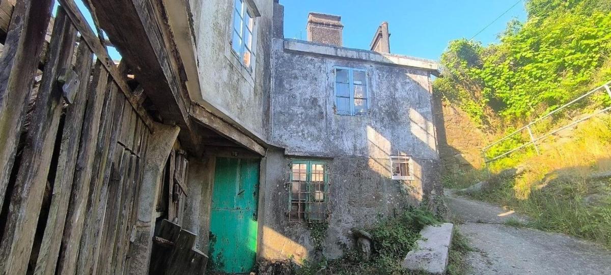 Properties for sale and rent in Spain photo 4