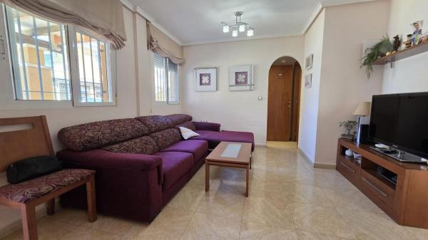 Chalet adosado en Calle Gotzone Mora, 36, Parque Acuático - Sector 25, Torrevieja photo 4