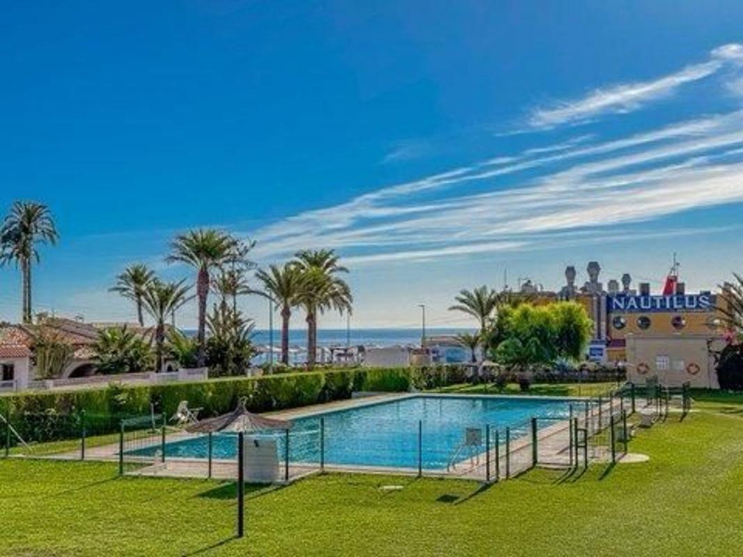 Продажа квартиры на Piso en Avenida de las Olas, Punta Prima, Torrevieja, Торревьеха
 photo 4
