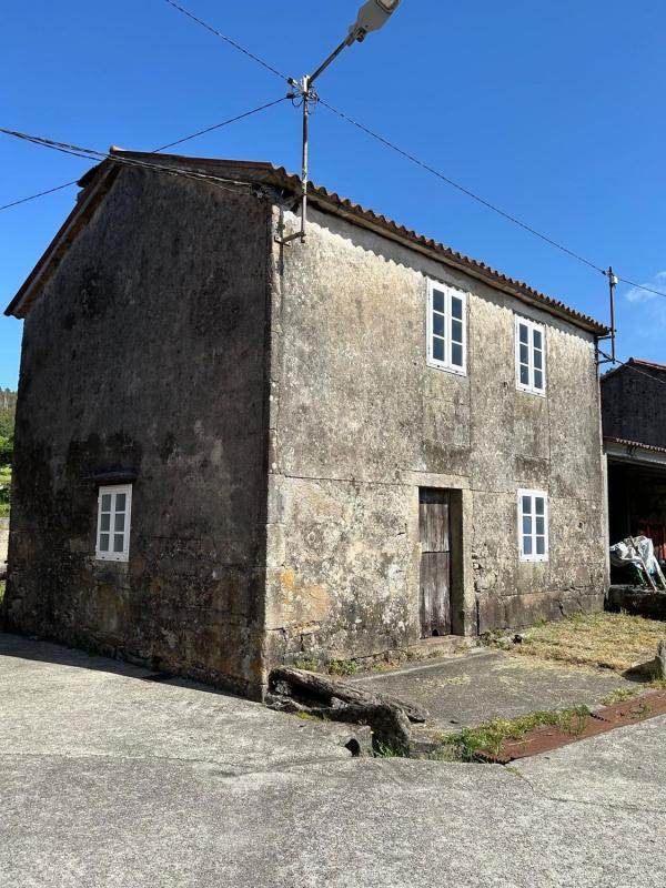 Properties for sale and rent in Spain photo 2