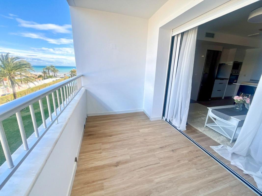 Sale of apartment in Piso en Punta Prima, Torrevieja, Torrevieja
 photo 2