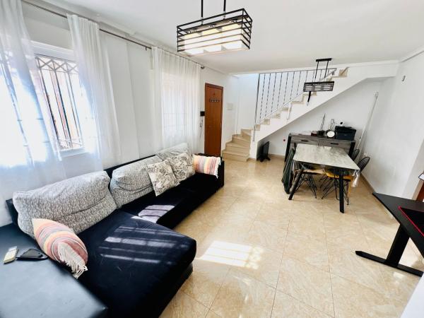 Chalet adosado en Calle Gotzone Mora, 21, Parque Acuático - Sector 25, Torrevieja photo 4