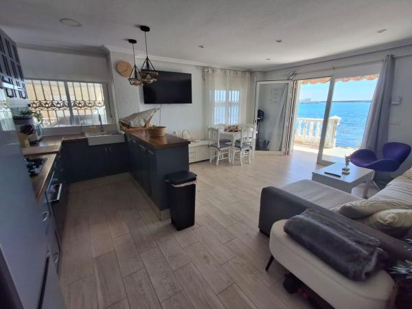 Sale of flat in Piso en Playa de los Náufragos, Torrevieja, Torrevieja
photo 1
