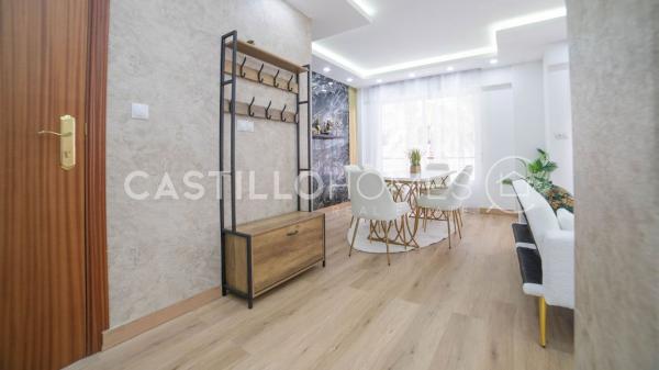 Venta de piso en Piso en Calle Canónigo Torres, 15, Centro - Muelle Pesquero, Torrevieja, Torrevieja
 photo 2