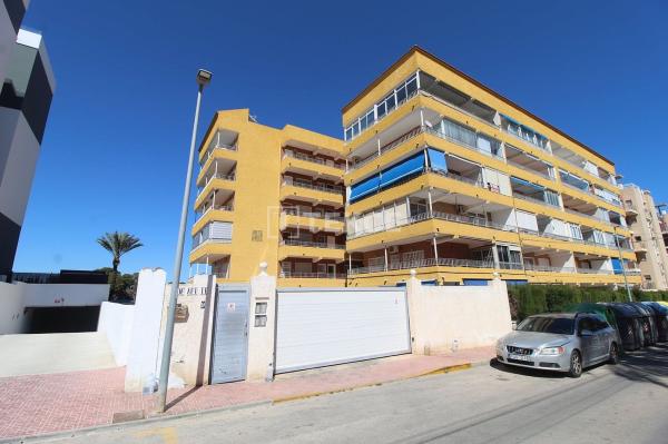 Продажа квартиры на Piso en Calle Pleamar, Punta Prima, Torrevieja, Торревьеха
photo 1
