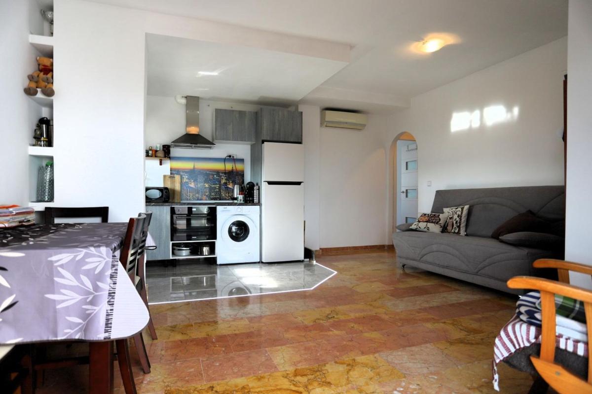 Продажа дуплекса на Dúplex en Avenida Torreblanca, Torreblanca, Torrevieja, Торревьеха photo 5