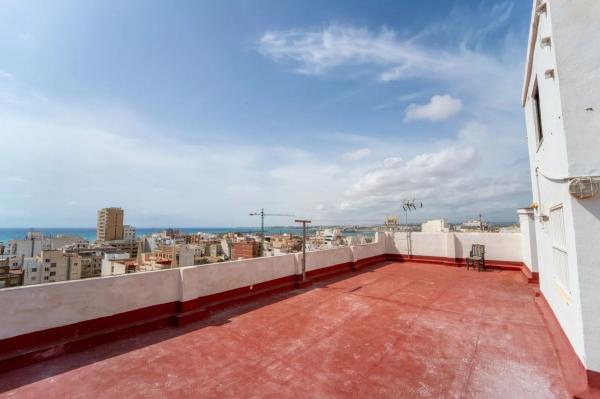 Sale of flat in Piso en Las Piscinas Naturales, Torrevieja, Torrevieja
 photo 4