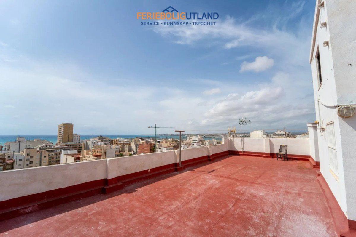 Sale of apartment in Piso en Calle de Pedro Lorca s/n, Las Piscinas Naturales, Torrevieja, Torrevieja
 photo 4