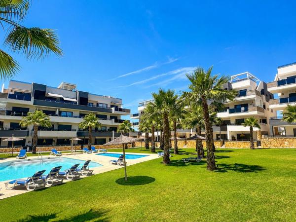 Sale of flat in Piso en Calle Covadonga, Los Balcones - Los Altos del Edén, Torrevieja, Torrevieja
 photo 1