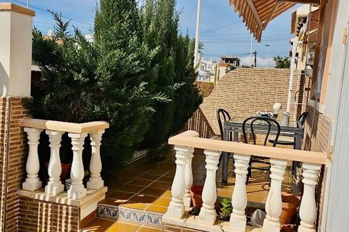 Venta de chalet independiente en Chalet pareado en Zona los Frutales, Torrevieja, Torrevieja
 photo 5