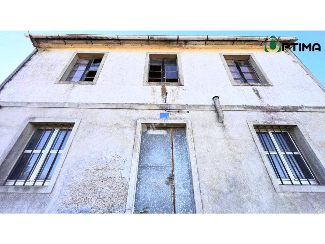 Properties for sale and rent in Spain photo 4