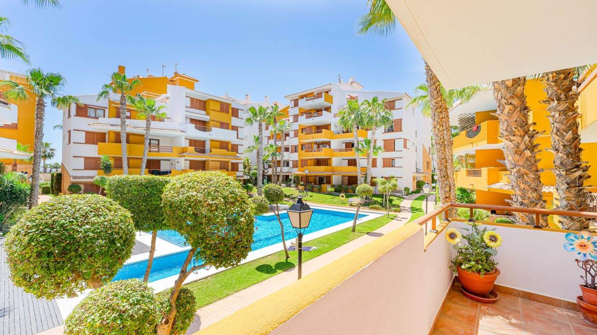 Venta de piso en Piso en Urbanización Punta Prima, 2 b, Punta Prima, Torrevieja, Torrevieja
photo 1