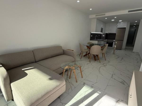 Sprzedaż mieszkania w Piso en Calle la Loma, 55, Avenida Habaneras - Curva de Palangre, Torrevieja, Torrevieja
 photo 4