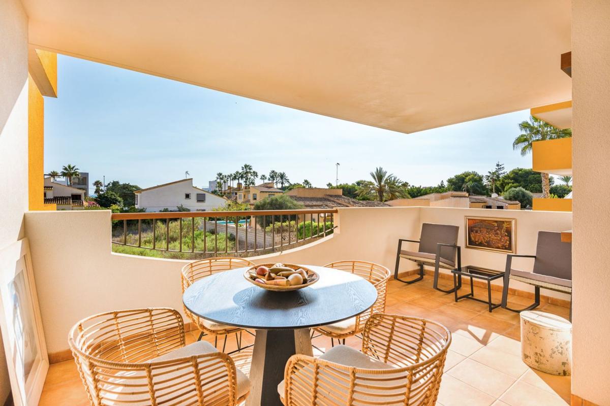 Sale of apartment in Piso en Calle Ciclón, Punta Prima, Torrevieja, Torrevieja
 photo 3