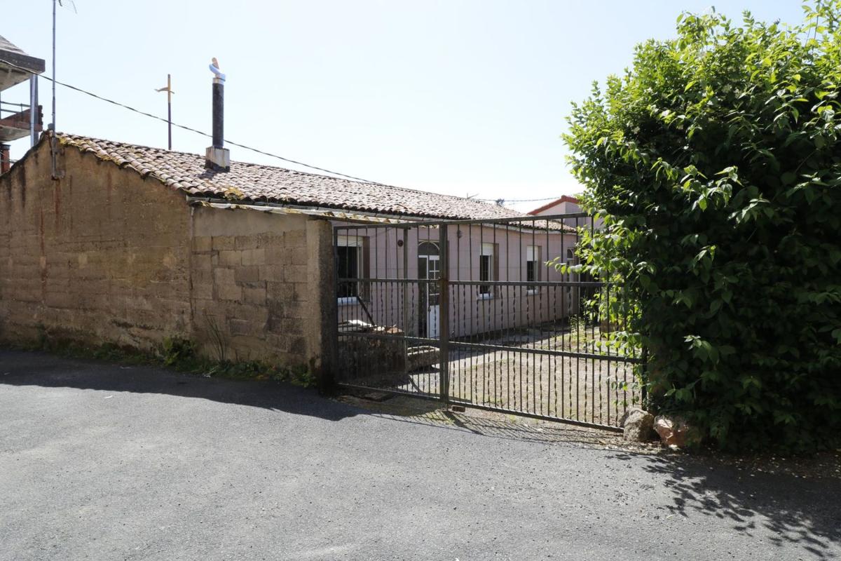 Properties for sale and rent in Spain photo 4