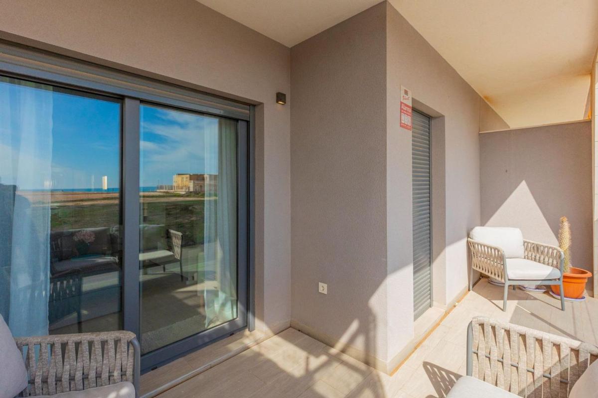 Sale of apartment in Piso en Calle Enrique Fermi, 1, Zona los Frutales, Torrevieja, Torrevieja
photo 5