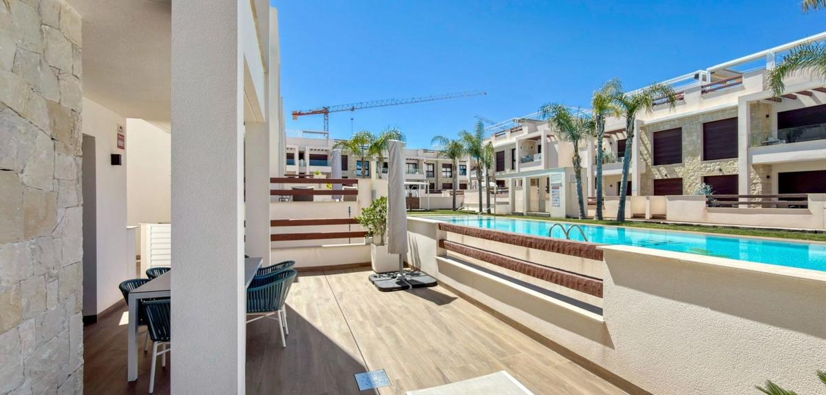 Venta de piso en Piso en Calle Pego, Los Balcones - Los Altos del Edén, Torrevieja, Torrevieja
photo 4
