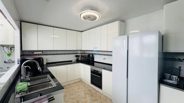 Sale of flat in Piso en Las Piscinas Naturales, Torrevieja, Torrevieja
 photo 4