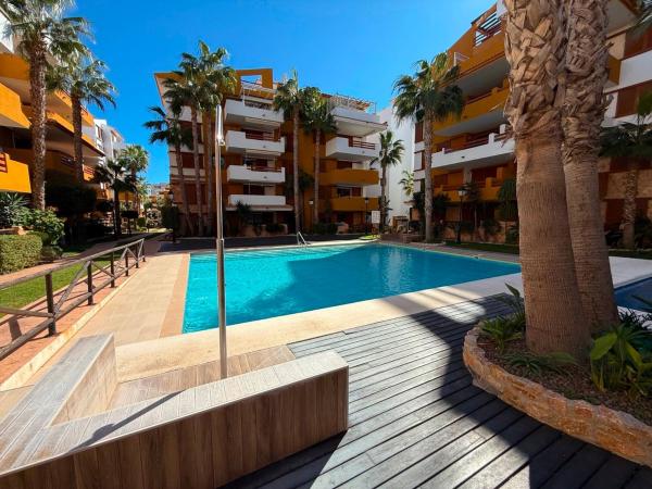 Продажа квартиры на Piso en Calle Ciclón, Punta Prima, Torrevieja, Торревьеха
thumbnail 3