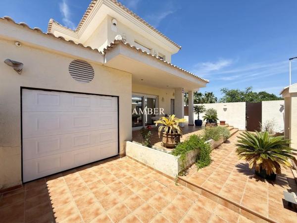 Chalet pareado en Residencial Da Vinci, 1, La Siesta - El Salado - Torreta, Torrevieja photo 2