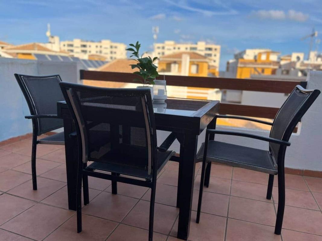 Sprzedaż mieszkania w Piso en Calle Ciclón, Punta Prima, Torrevieja, Torrevieja
photo 5