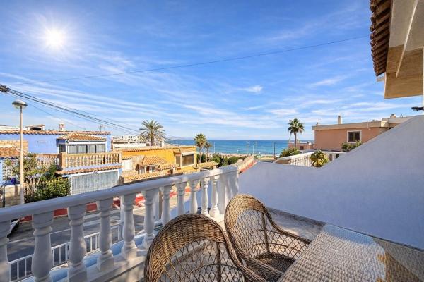 Chalet pareado en Cabo Cervera, Torrevieja photo 1