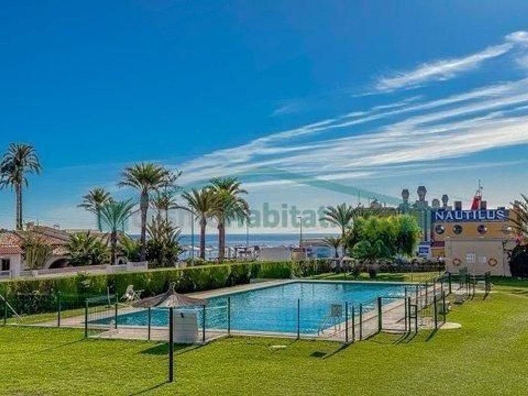 Продажа квартиры на Piso en Punta Prima, Torrevieja, Торревьеха
photo 1