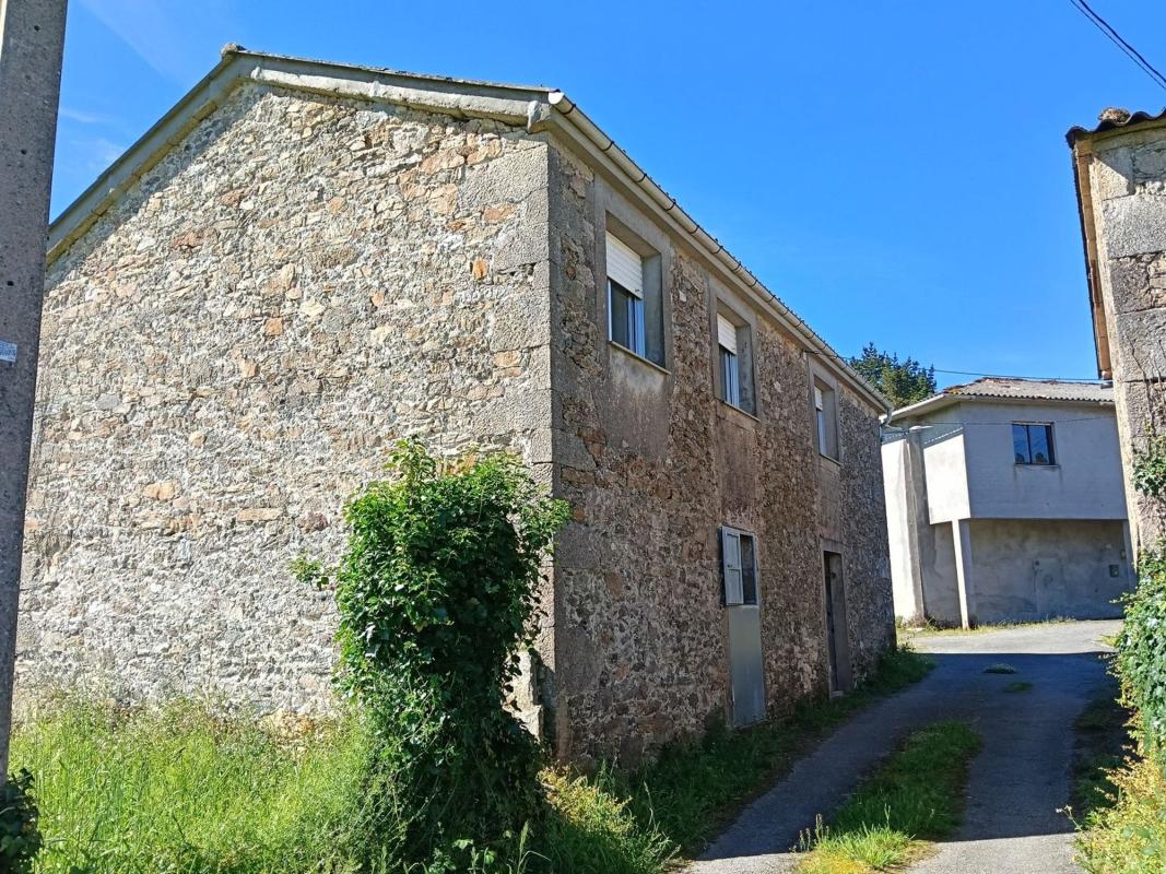 Properties for sale and rent in Spain photo 4