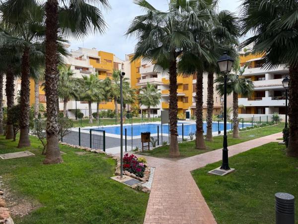 Продажа квартиры на Piso en Calle Ciclón, 8, Punta Prima, Torrevieja, Торревьеха
 photo 1