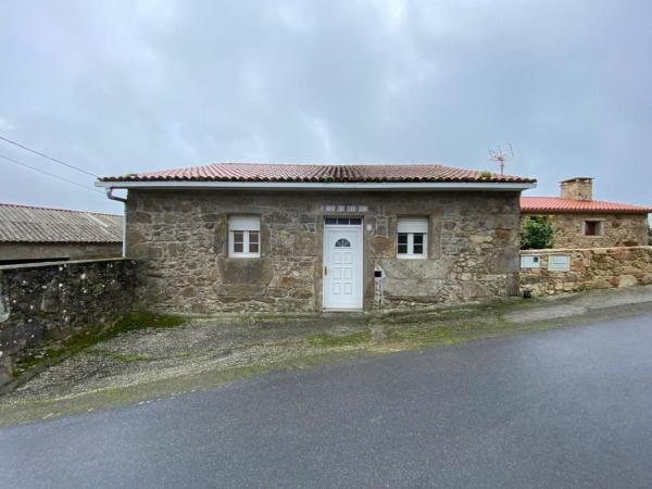Rustic farm for sale in Finca rústica en Lugar os castelos, 11, Muxia , Muxía thumbnail 2