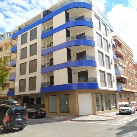 Venta de piso en Piso en Parque de las Naciones, Torrevieja, Torrevieja
photo 1