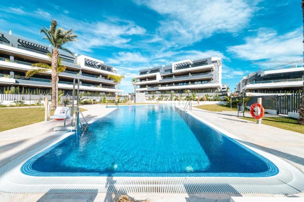 Продажа квартиры на Piso en Avenida Reverendo Francisco Sarrio Paya s/n, La Siesta - El Salado - Torreta, Torrevieja, Торревьеха
photo 2
