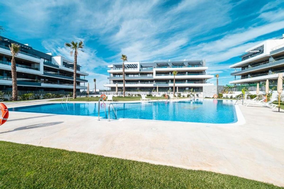 Продажа квартиры на Piso en Avenida Reverendo Francisco Sarrio Paya s/n, La Siesta - El Salado - Torreta, Torrevieja, Торревьеха
photo 4